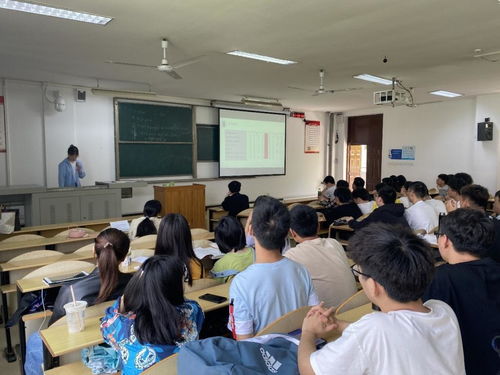 电气信息学院召开考研师生交流会